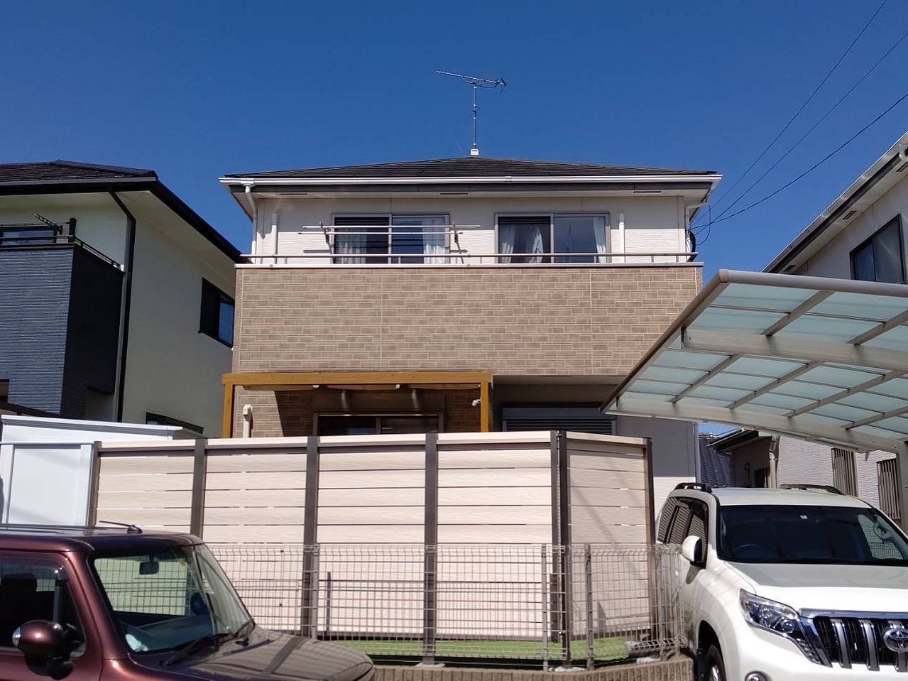 福岡県太宰府市で外壁塗装・屋根塗装工事・バルコニー防水工事を行いました。